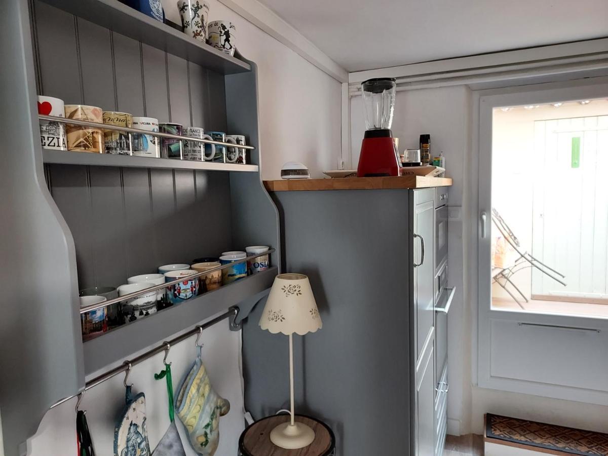 Rez-De-Chaussee Privatif Spacieux 3* D'Une Villa Centre Ville Hyeres Luaran gambar